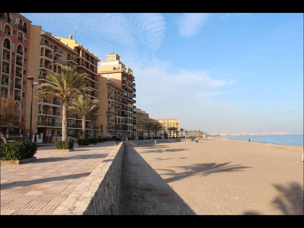 Cozy Apartment On The Sea Port Saplaya Exterior foto